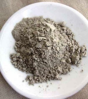 bentonite clay