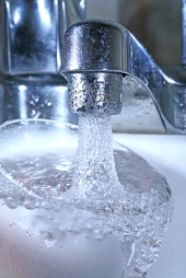 tap water faucet