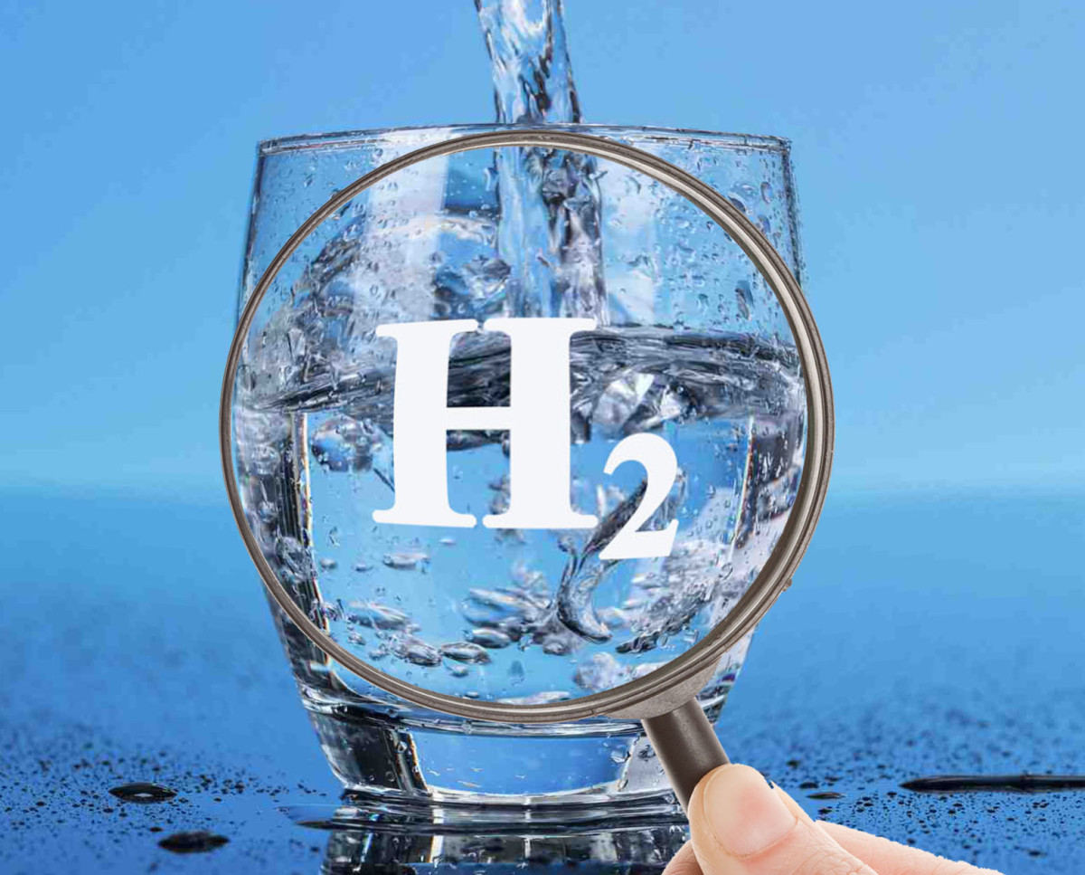 molecular hydrogen in water